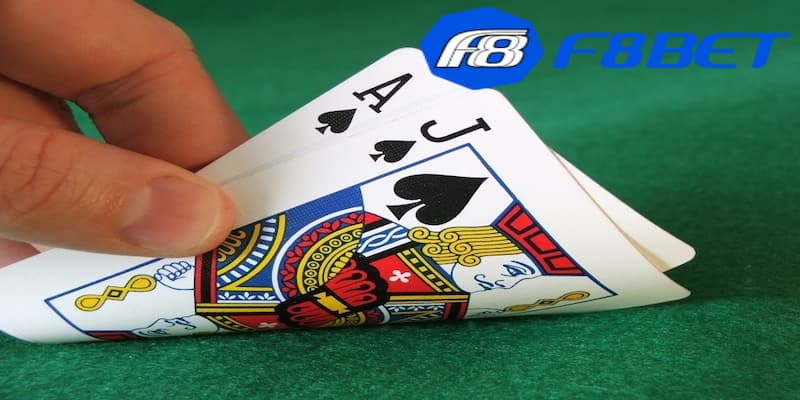 Các tình huống đền bài xì dách thường gặp nhất
